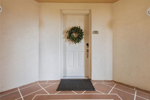 12055 GANDY BOULEVARD N 243, St Petersburg, FL 33702