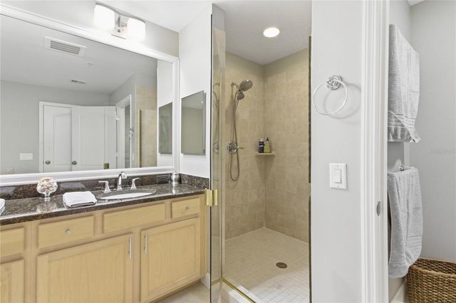 12055 GANDY BOULEVARD N 243, St Petersburg, FL 33702