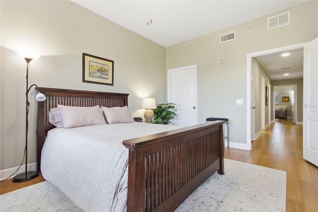 12055 GANDY BOULEVARD N 243, St Petersburg, FL 33702
