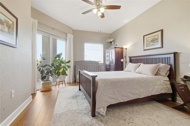 12055 GANDY BOULEVARD N 243, St Petersburg, FL 33702