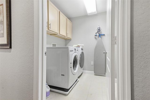 12055 GANDY BOULEVARD N 243, St Petersburg, FL 33702