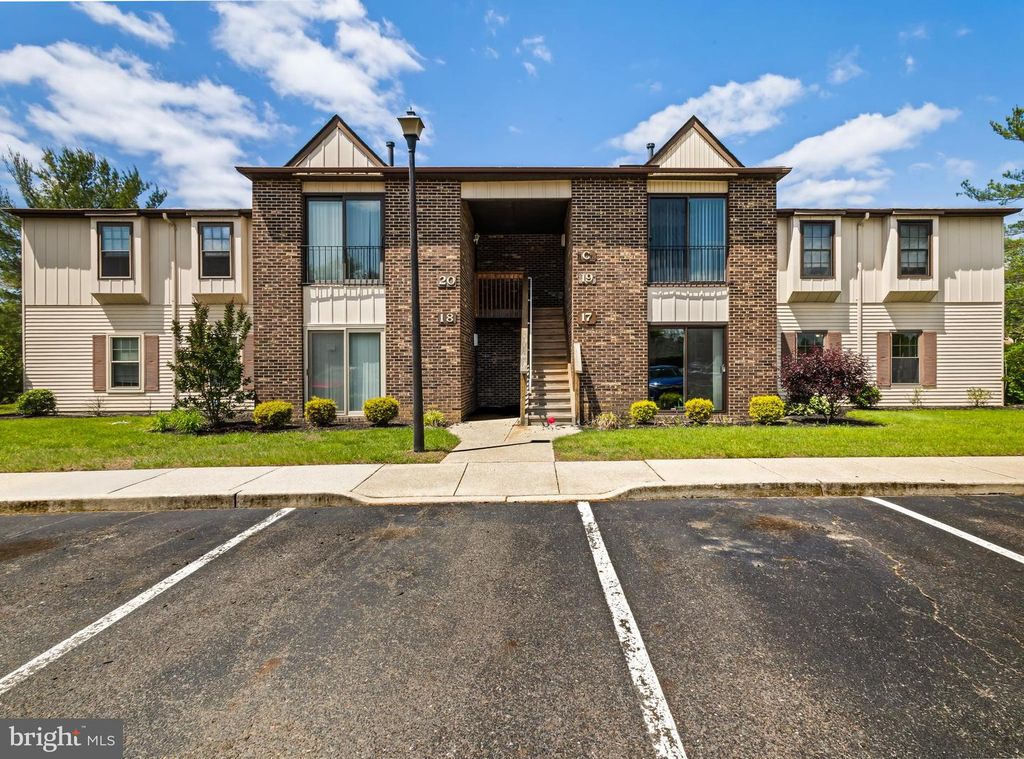 17 CHELSEA CT, Sewell, NJ 08080