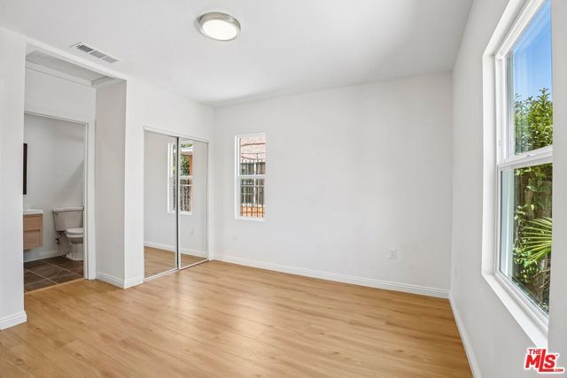 2541 Carmona Avenue, Los Angeles, CA 90016