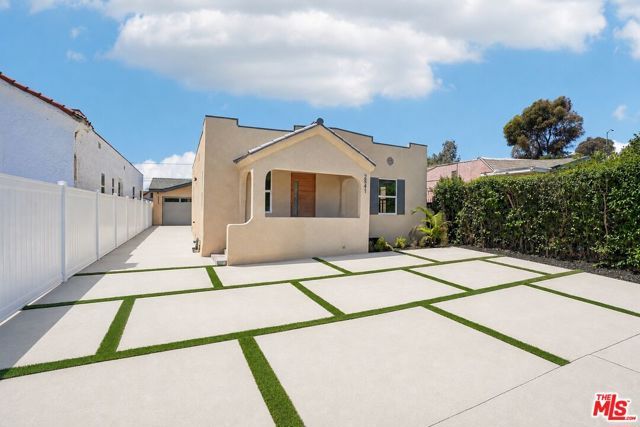 2541 Carmona Avenue, Los Angeles, CA 90016