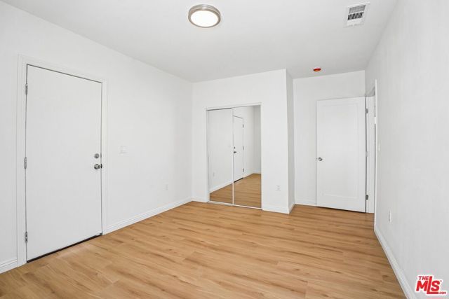 2541 Carmona Avenue, Los Angeles, CA 90016