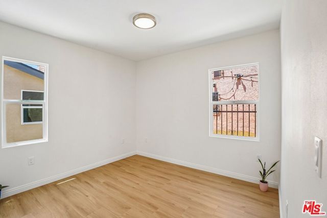 2541 Carmona Avenue, Los Angeles, CA 90016