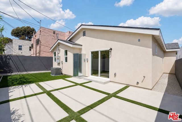 2541 Carmona Avenue, Los Angeles, CA 90016