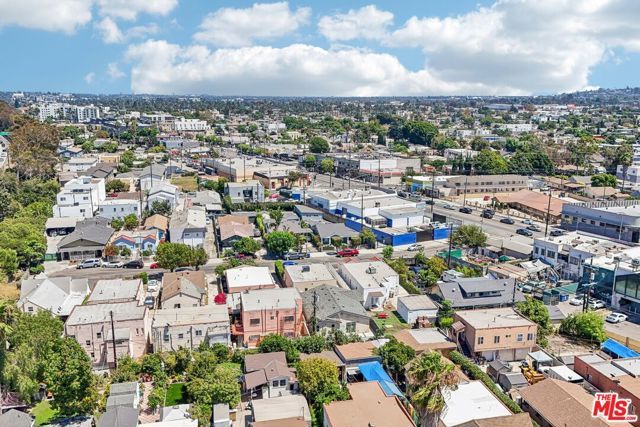 2541 Carmona Avenue, Los Angeles, CA 90016