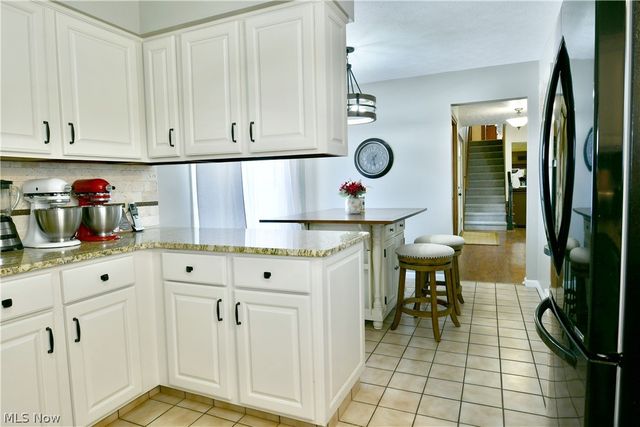 525 Sycamore Trail, Cortland, OH 44410