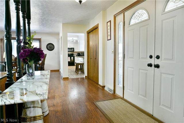 525 Sycamore Trail, Cortland, OH 44410