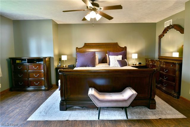 525 Sycamore Trail, Cortland, OH 44410