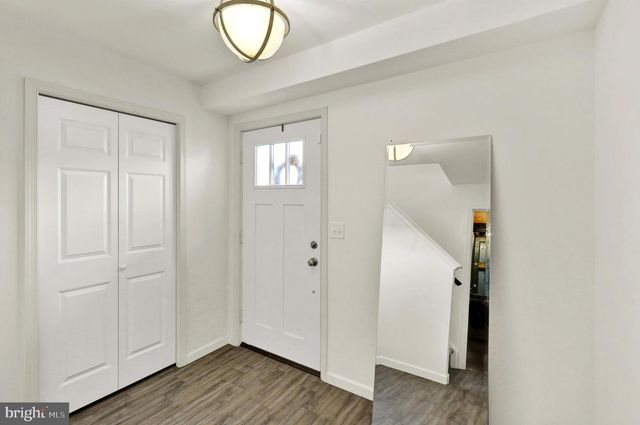 426 SMOKERING DR, Robesonia, PA 19551