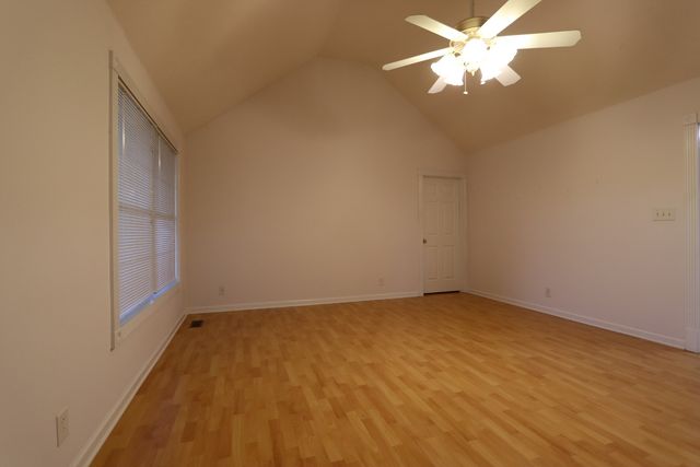 1462 Lock B Rd, S, Clarksville, TN 37040