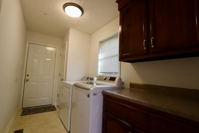 1462 Lock B Rd, S, Clarksville, TN 37040