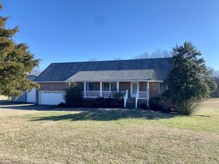 1462 Lock B Rd, S, Clarksville, TN 37040