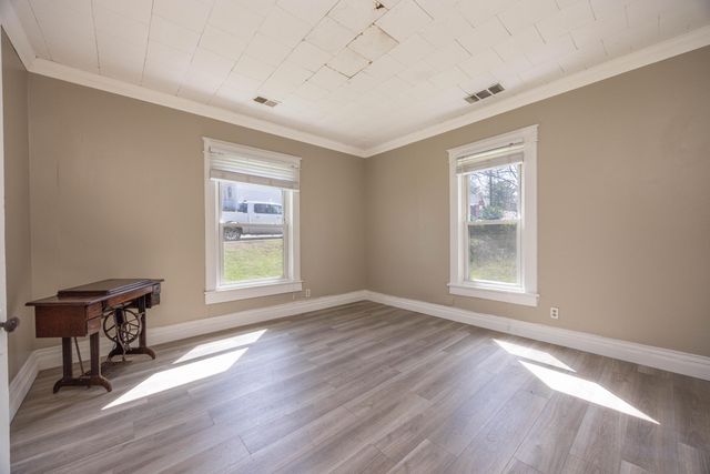 1059 Vine Street, Paris, KY 40361