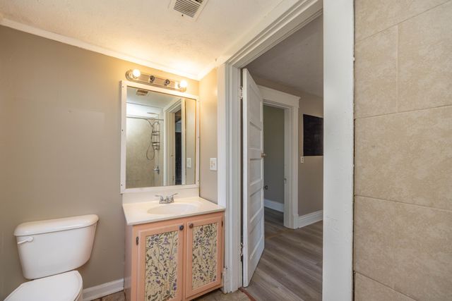 1059 Vine Street, Paris, KY 40361