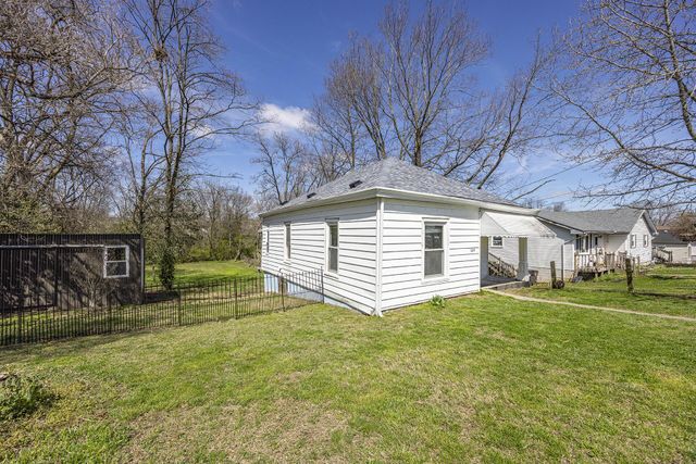 1059 Vine Street, Paris, KY 40361