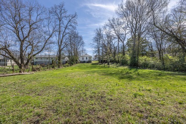 1059 Vine Street, Paris, KY 40361