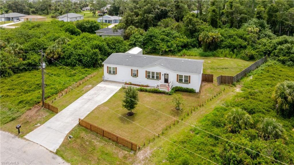 3005 Mignon CIR, LABELLE, FL 33935 — exterior