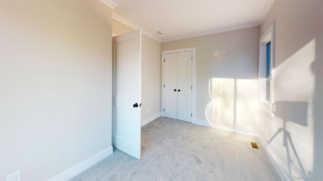 16 Highland Road, Rocky Point, NY 11778