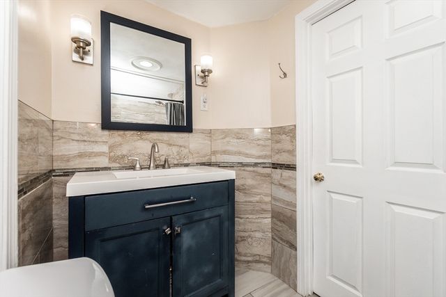 91 Speen Street, Natick, MA 01760