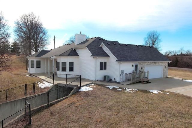 24238 123rd Street, Lansing, KS 66048