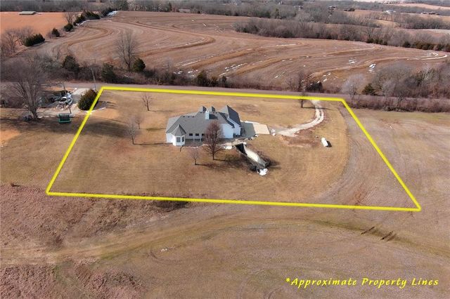 24238 123rd Street, Lansing, KS 66048