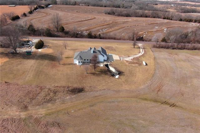 24238 123rd Street, Lansing, KS 66048