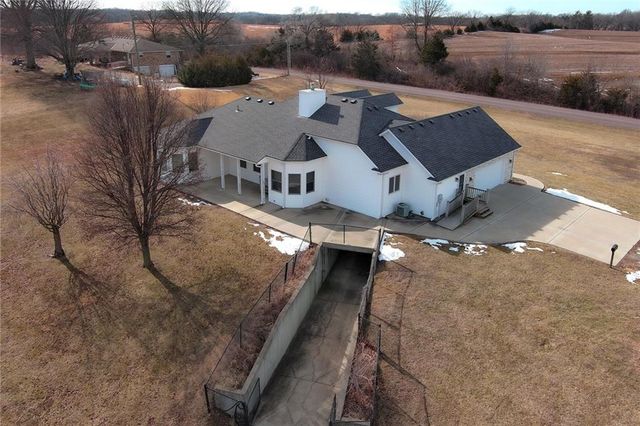 24238 123rd Street, Lansing, KS 66048