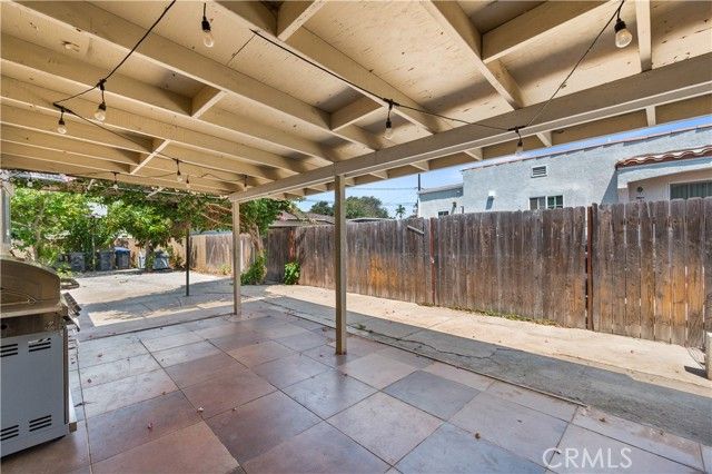 1808 S Van Ness Avenue, Santa Ana, CA 92707