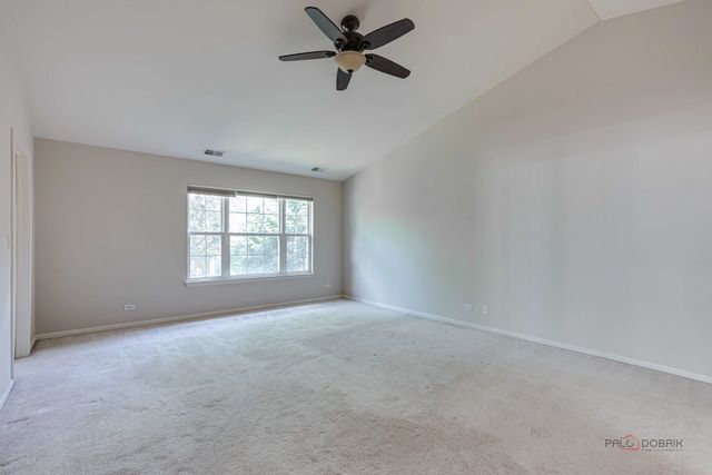 552 Saddlebrook Lane, Vernon Hills, IL 60061