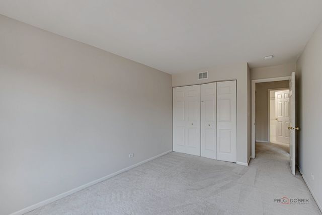 552 Saddlebrook Lane, Vernon Hills, IL 60061