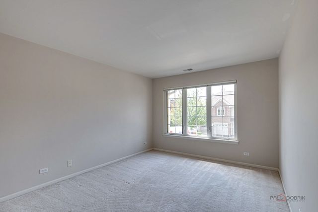 552 Saddlebrook Lane, Vernon Hills, IL 60061