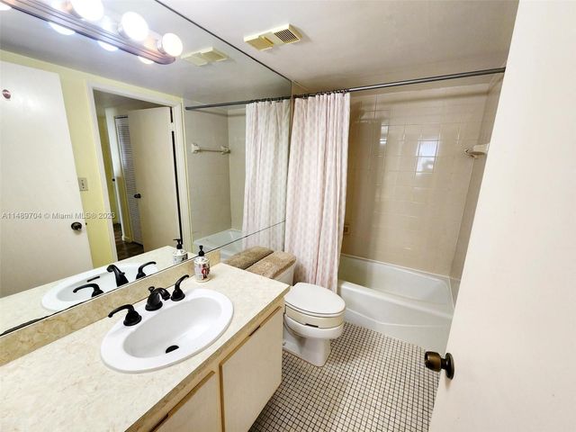 1470 NE 123rd Street A1010, North Miami, FL 33161