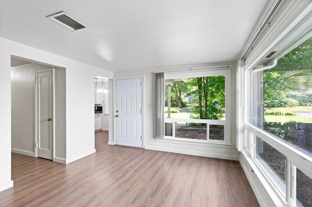 1307 E Thurston Ave, Spokane, WA 99203