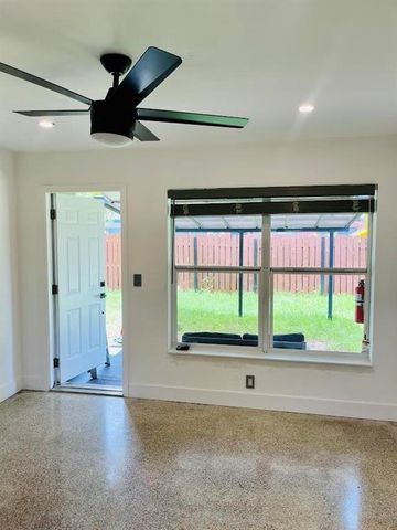 975 NE 40th Street B, Oakland Park, FL 33334