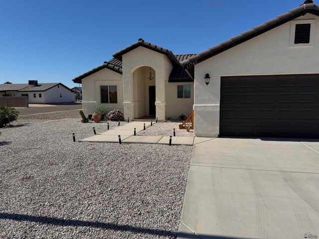 11742 S Gila St, Wellton, AZ 85356