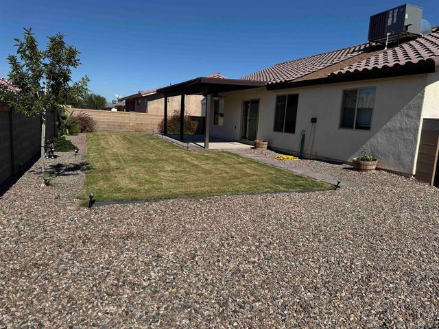 11742 S Gila St, Wellton, AZ 85356