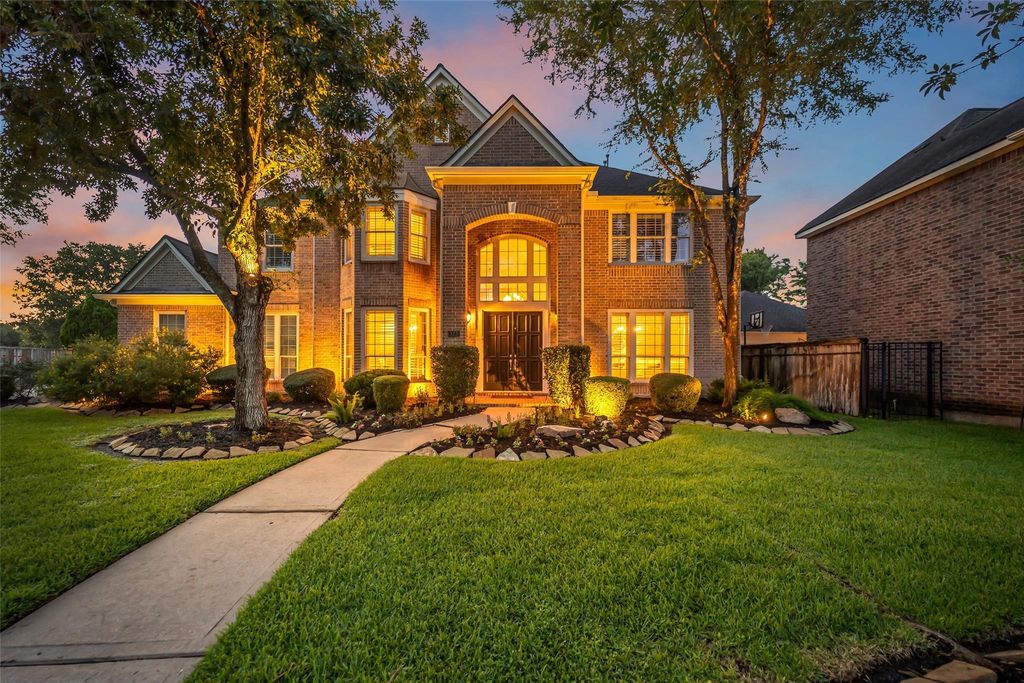 8703 Stones Throw Lane, Missouri City, TX 77459
