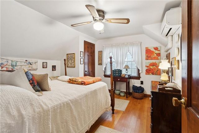 7 Algernourne ST, Hampton, VA 23664