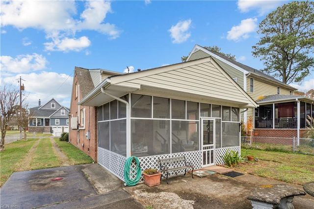 7 Algernourne ST, Hampton, VA 23664