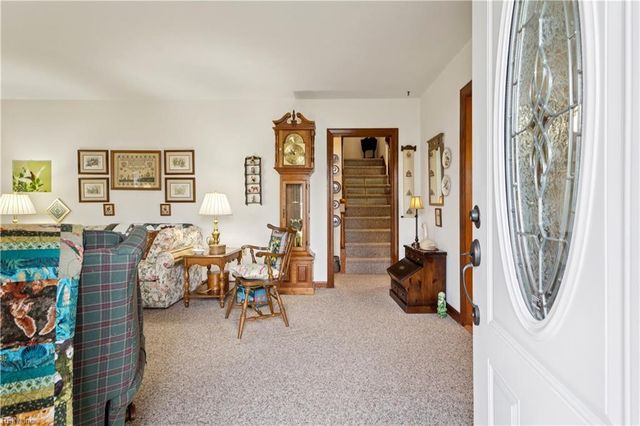 7 Algernourne ST, Hampton, VA 23664