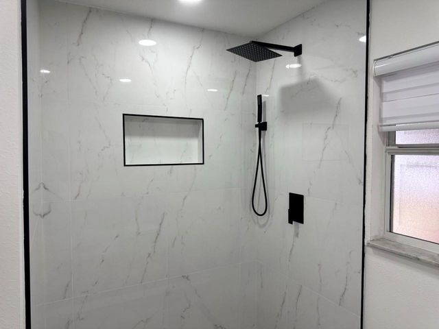 3123 W NAPOLEON AVENUE, Tampa, FL 33611