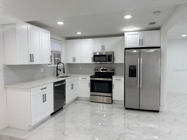 3123 W NAPOLEON AVENUE, Tampa, FL 33611