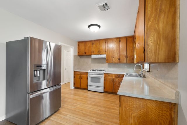 753 Cullum Avenue, Hurst, TX 76053