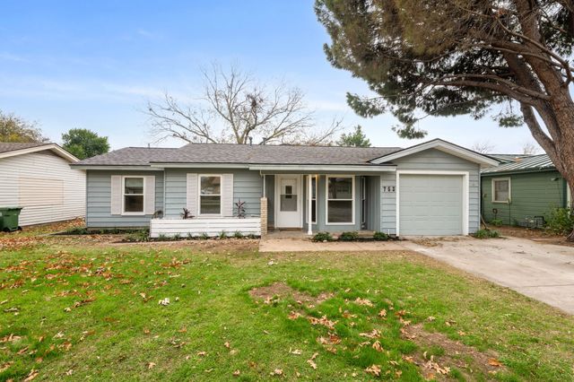 753 Cullum Avenue, Hurst, TX 76053