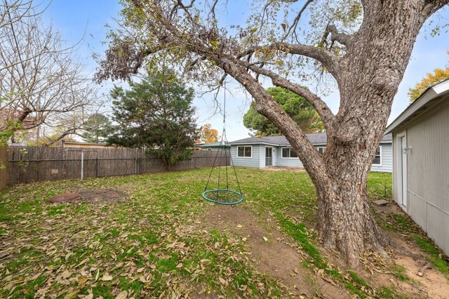 753 Cullum Avenue, Hurst, TX 76053