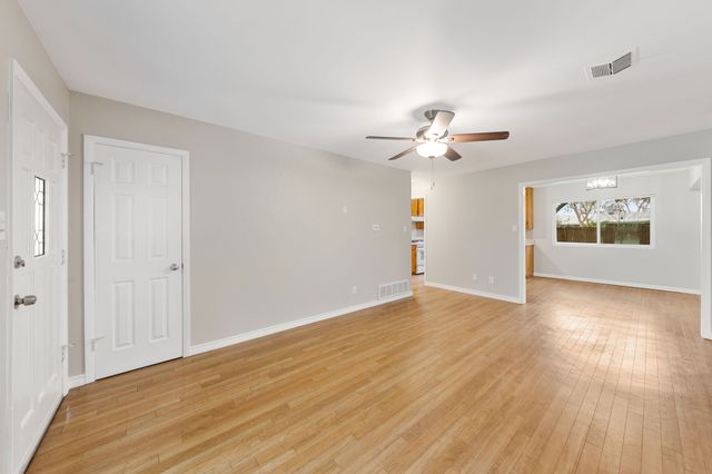 753 Cullum Avenue, Hurst, TX 76053