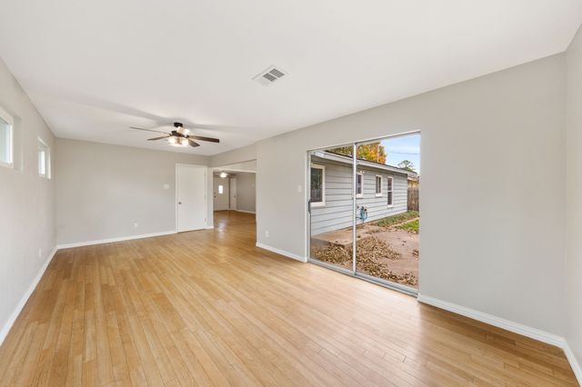 753 Cullum Avenue, Hurst, TX 76053